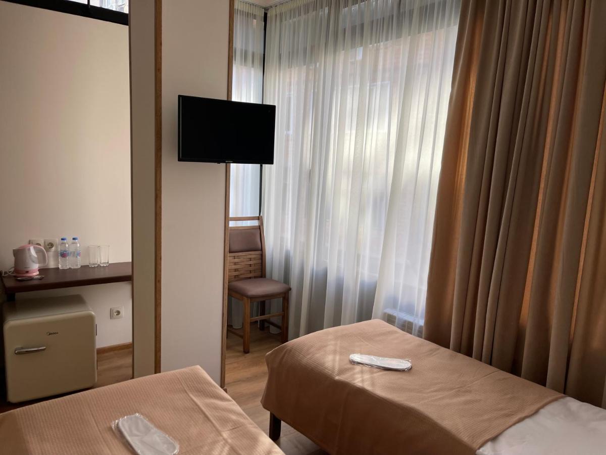 Art Family Hotel Tbilissi Chambre photo